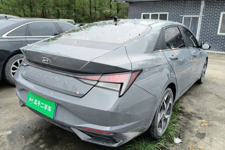 Used Hyundai Elantra 2022 1.5L CVT GLX Elite Edition Rear Right 45 Deg