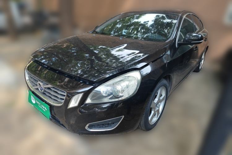 Used Volvo S60 2013 T5 Zhiya Edition Guazi used car, China used car export, Used car for sale, Used  cars, Cheapest cars for sale