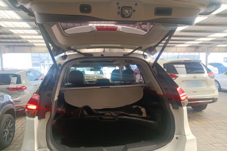 Used Nissan X-Trail 2017 2.5L CVT Luxury Edition 4WD