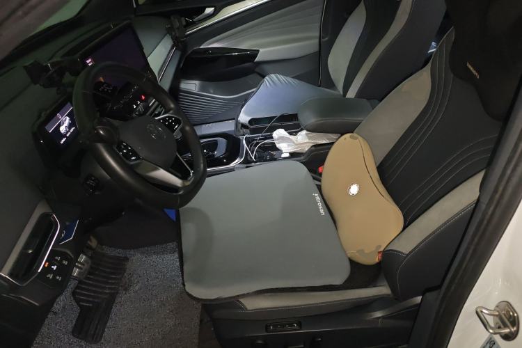 Used Volkswagen ID.4 CROZZ 2021 Long-Range PRO Two-Wheel Drive Version Left Front Seat