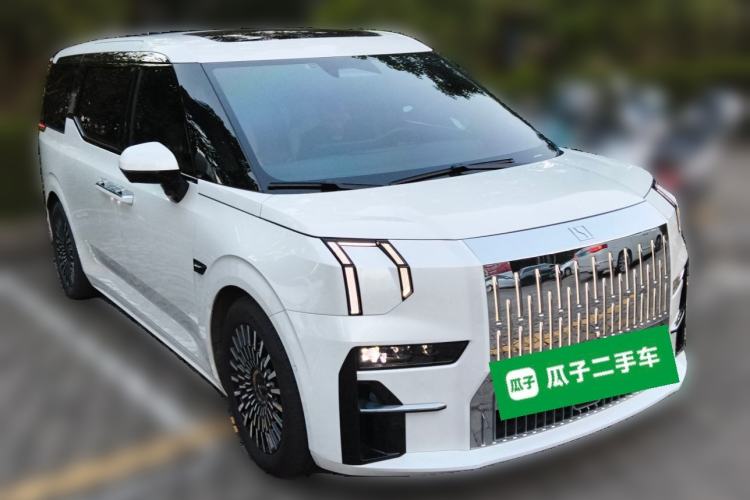 Used Zeekr 009 2022 WE Edition
