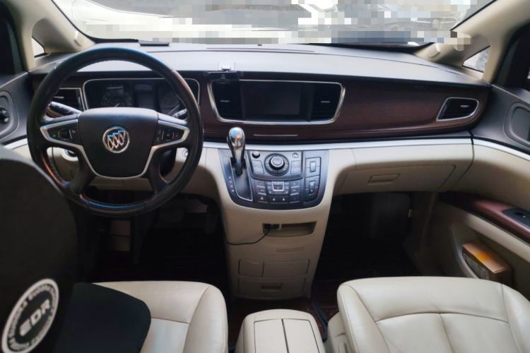 Used Buick GL8 2017 25S Prestige Version China V Standard Center Console