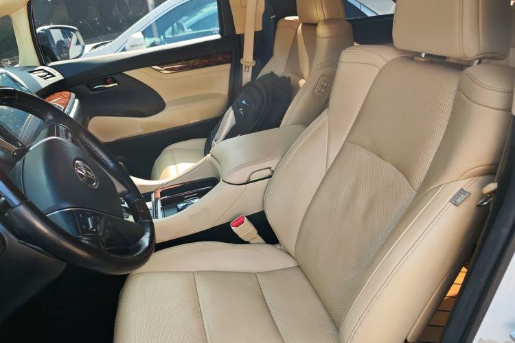 Used Toyota Alphard 2021 Dual-Engine 2.5L Luxury Edition