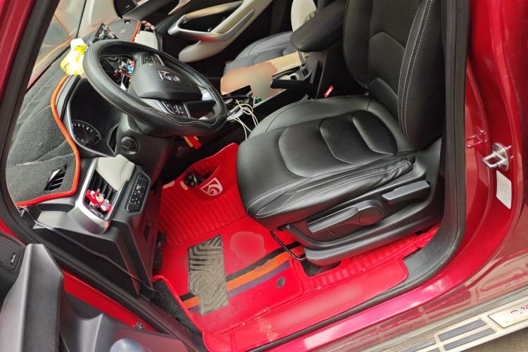 Used Baojun 530 2019 1.5T CVT Luxury Model 7 Seats China V Emission Standard