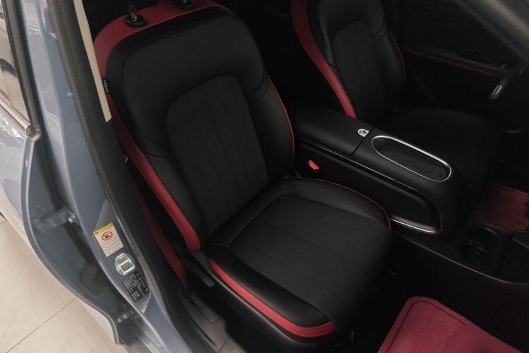 Used ORA Good Cat GT 2023 Mulan Edition 401km Luxury Version Right Front Seat