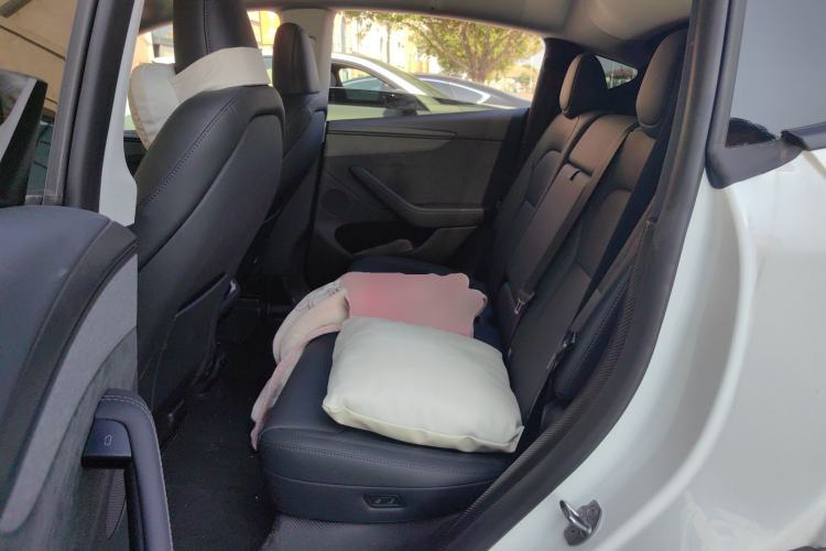 Used Tesla Model Y 2025 Updated Version Long-Range All-Wheel Drive
