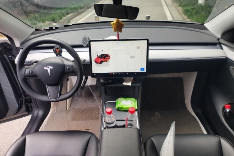 Used Tesla Model Y 2024 Rear-Wheel-Drive Version
