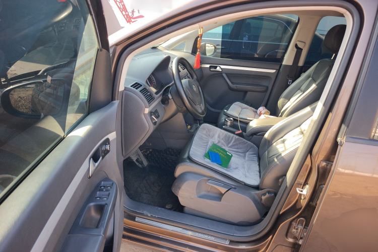 Used Volkswagen Touran 2015 1.4T DSG Comfort Edition 5 Seats Driver Seat