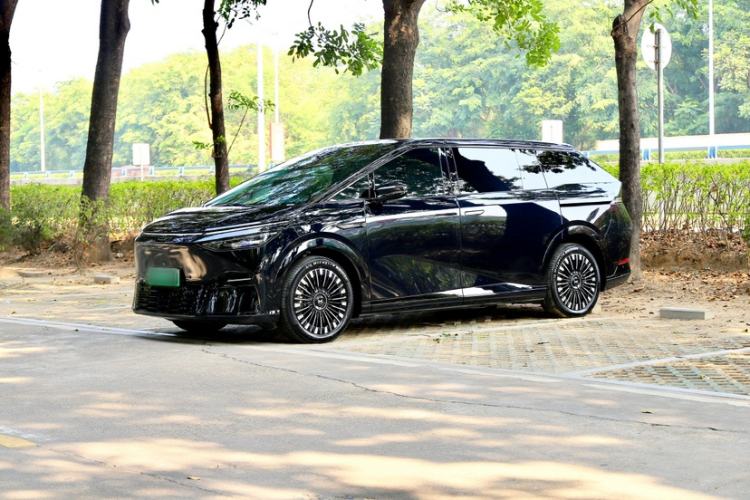 Used XPeng X9 2025 650 Long-Range Max