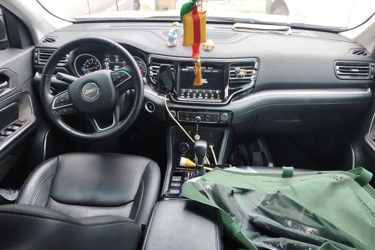 Used Jeep Grand Commander 2018 2.0T Four-Wheel Drive Premium Navigation Version China V
