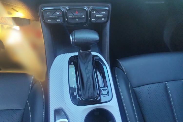 Used GAC Trumpchi GS3 2021 POWER 270T Automatic Luxury Edition Gear Lever