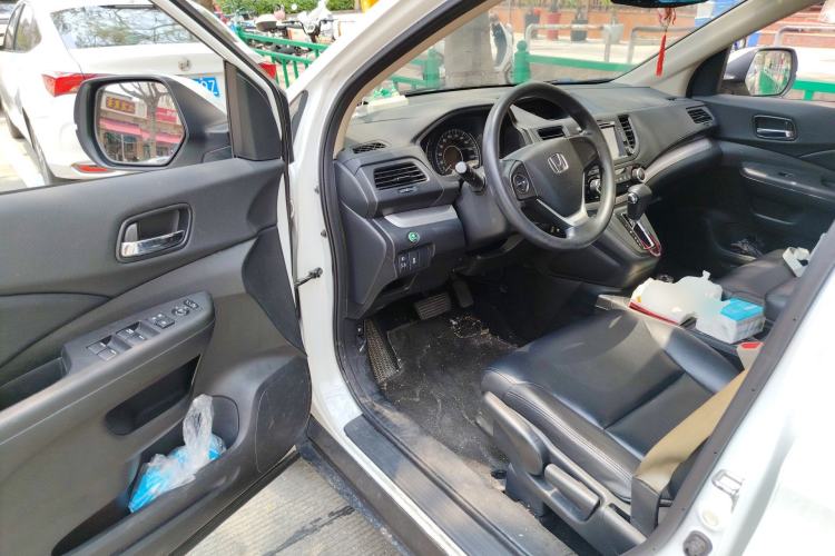 Used Honda CR-V 2016 2.0L Two-Wheel Drive Classic Edition Driver Seat