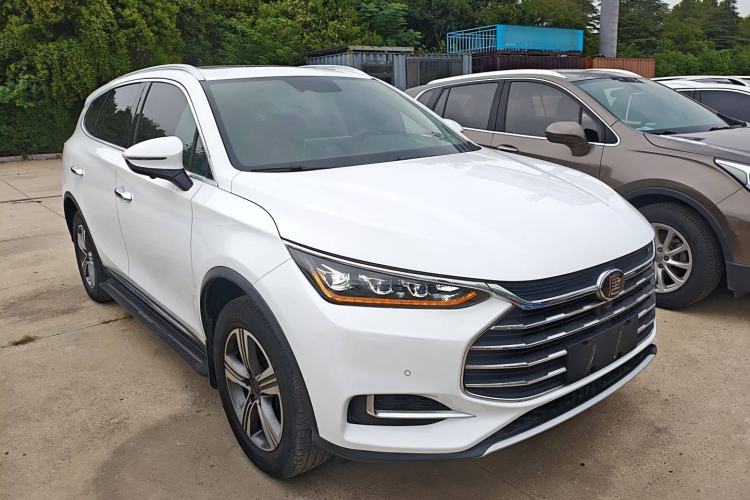 Used BYD Tang 2018 2.0T Automatic SmartConnect Luxury 7-Seater China V Emission Standard
