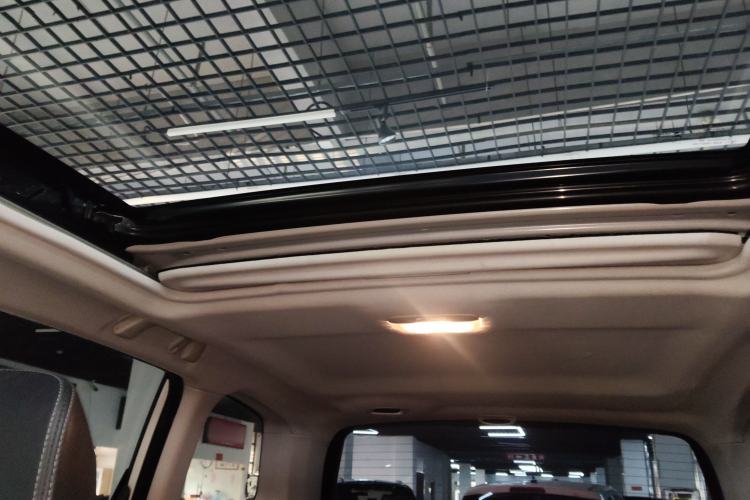 Used Subaru Forester 2015 2.0i Special Edition Commemorative Model
