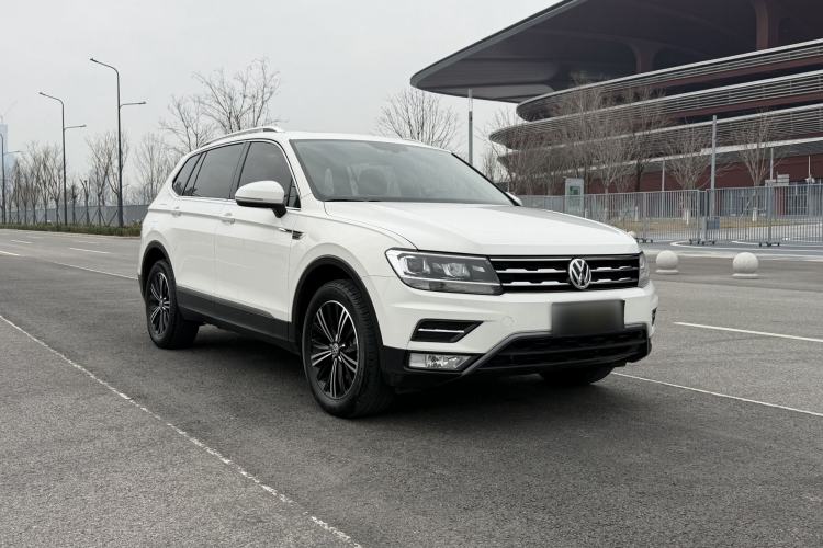 Used Volkswagen Tiguan L 2019 Updated Version 330TSI Automatic Two-Wheel Drive Panoramic Comfort Edition China VI Standard Exterior 2