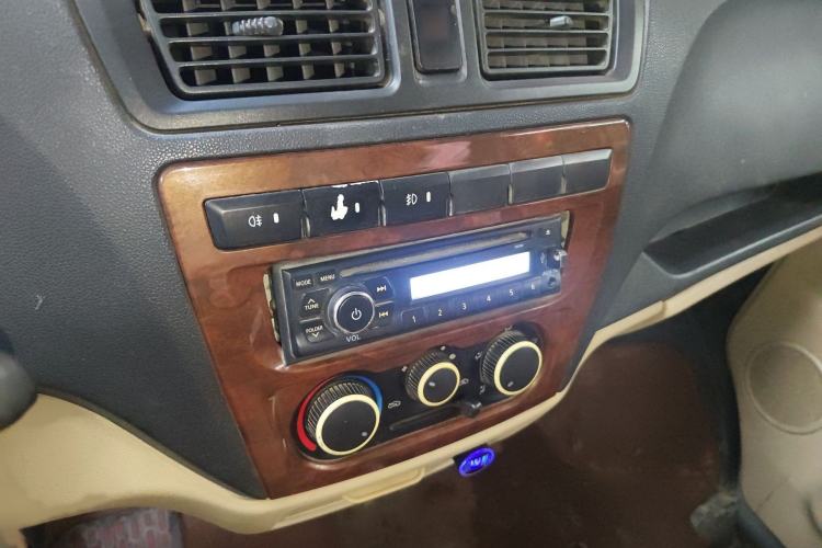 Used CHANGAN KAICHENG Ruixing M80 2014 1.5L Standard Version 4G15S Audio And AC Panel