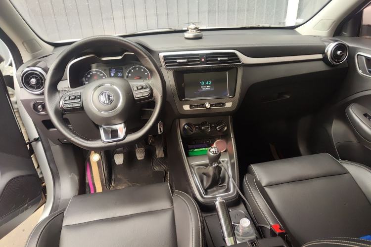 Used MG ZS 2018 1.5L Manual Luxury Version China V Standard