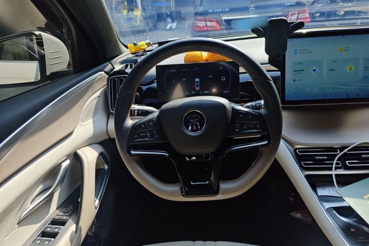 Used BYD Song Pro New Energy 2023 Champion Edition DM-i 71KM Beyond Model Steering Wheel