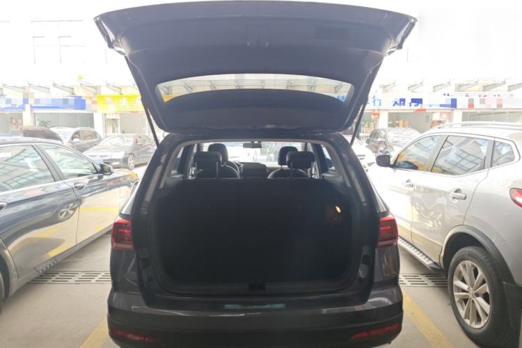 Used Volkswagen Tharu 2021 280TSI Two-Wheel Drive Comfort Edition Trunk