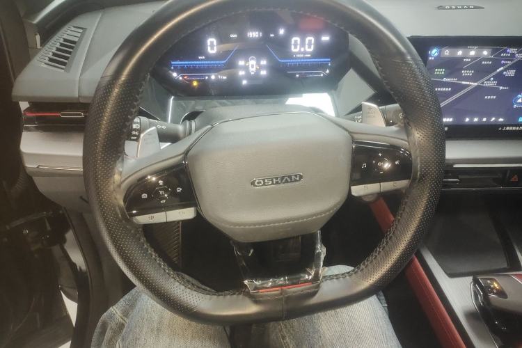 Used CHANGAN OSHAN Z6 2023 Blue Whale 1.5T DCT Smart Luxury Model