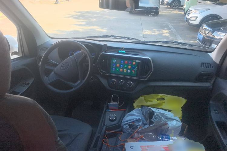 Used Chana Ruixing EM80 2025 Passenger Version Comfort Model 6 Seats 300 km Liftback Door
