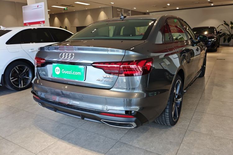 Used Audi A4L 2024 40 TFSI Luxury Dynamic Edition Rear Right 45 Deg