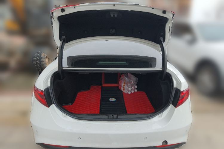 Used Alfa Romeo Giulia 2017 2.0T 280HP Luxury Edition