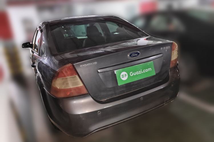 Used Ford Focus 2013 Sedan Classic 1.8L Manual Base Model