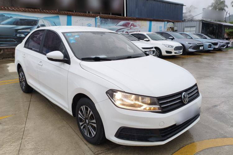 Used Volkswagen Santana 2016 1.6L Manual Fashion Edition Exterior 1