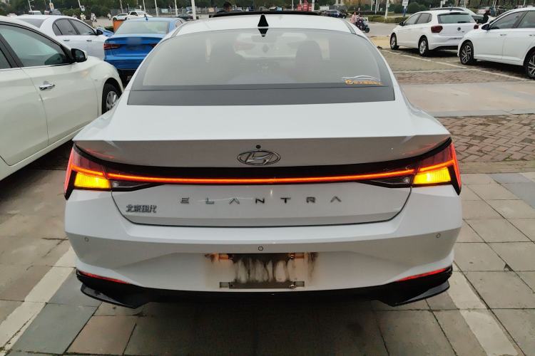 Used Hyundai Elantra 2021 1.5L CVT LUX Prestige Edition