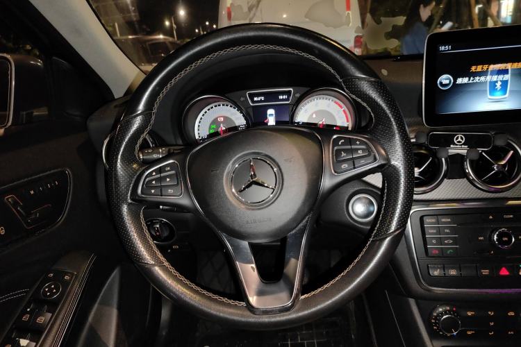 Used Mercedes-Benz GLA 2016 GLA 220 4MATIC Fashion Edition Steering Wheel