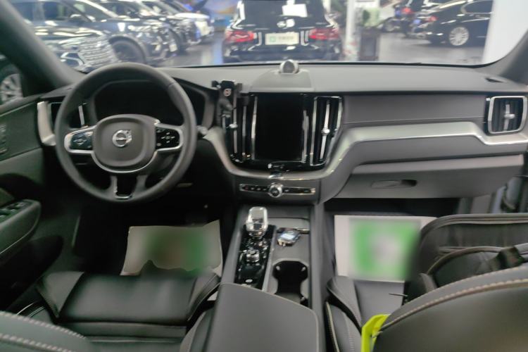 Used Volvo XC60 2024 B5 Four-Wheel Drive Fjord Edition
