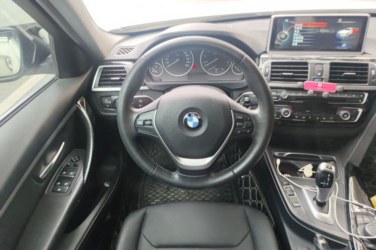 Used BMW 3 Series 2017 320Li Fashion Model
