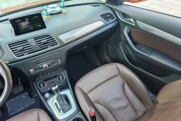 Used Audi Q3 2016 35 TFSI quattro all-wheel-drive style model Interior 9