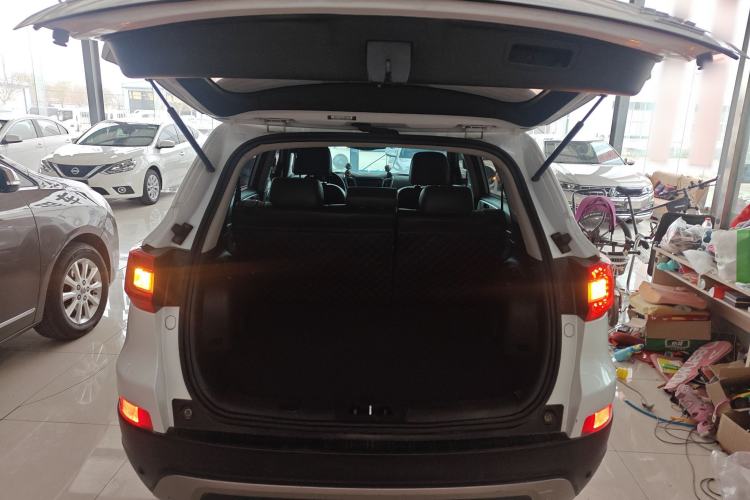 Used CHANGAN CS75 2014 2.0L Manual Luxury Version China V Standard
