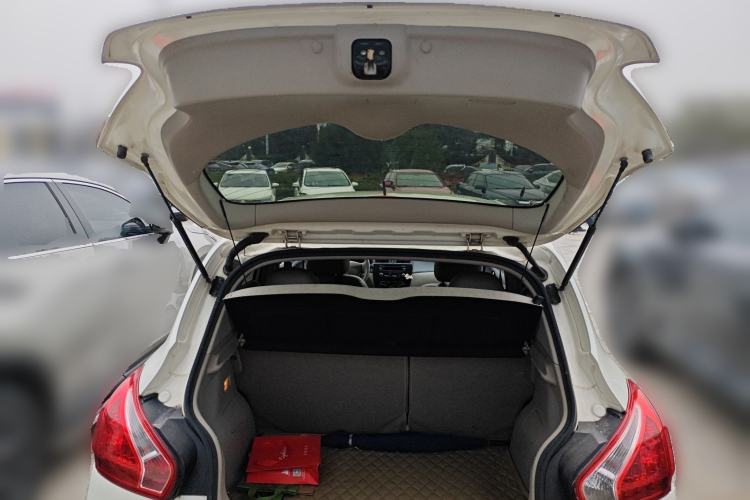 Used Nissan Tiida 2011 1.6L CVT Comfort Model Trunk