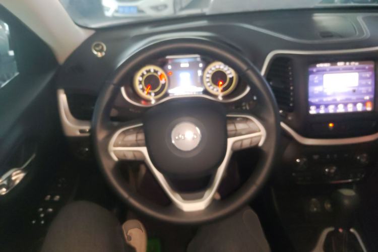 Used Jeep Cherokee 2016 2.4L Leading Smart Version Steering Wheel