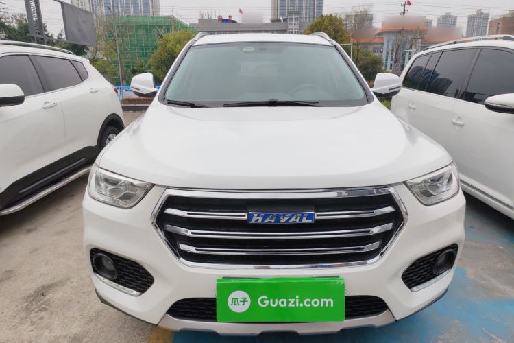 Used Haval H2 2018 Chuanxiang Edition Blue Badge 1.5T Dual-Clutch Two-Wheel Drive Fashionable Model
