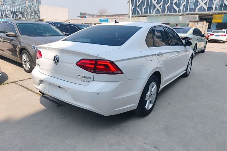 Used Volkswagen Lamando 2018 230TSI DSG Fashion Edition
