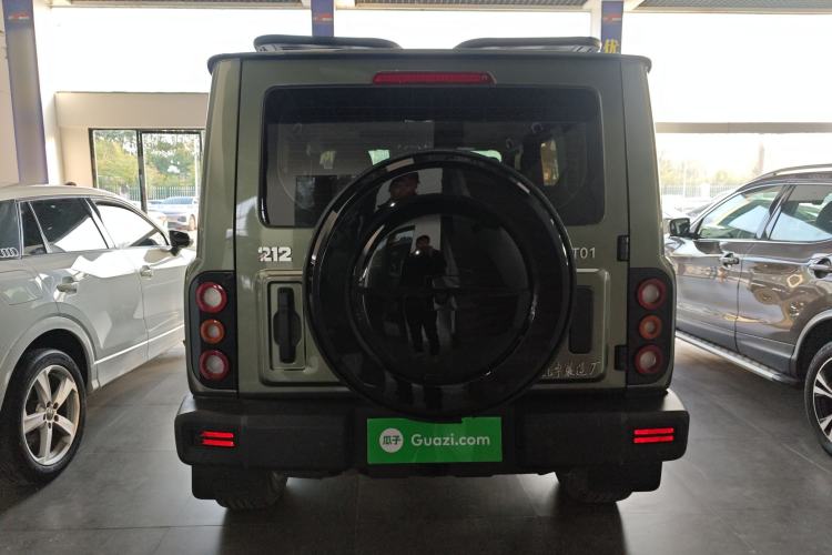 Used 212 T01 2024 2.0T Mechanic
