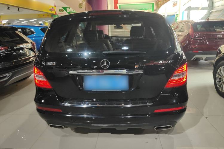 Used Mercedes-Benz R-Class 2014 R 320 4MATIC Luxury Model