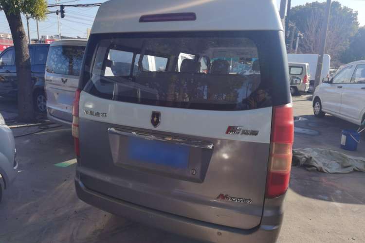 Used Jinbei New Hiace X30L CNG 2018 1.5L Wealth Edition Natural Gas Vehicle Passenger Bus SWFC15