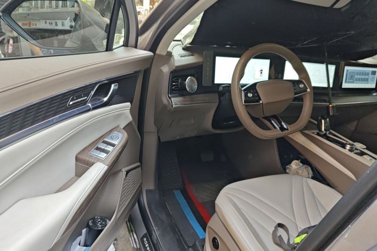 Used Roewe RX9 2023 2.0T Two-Wheel Drive Enjoyment Version
