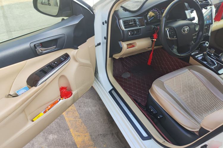 Used Toyota Camry 2016 2.0G 10th Anniversary Luxury Edition Driver Seat