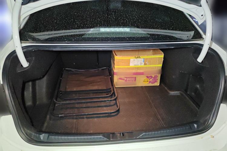 Used Volkswagen Lamando 2017 280TSI DSG Comfort Edition Trunk