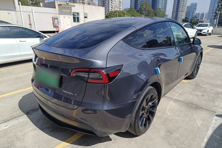 Used Tesla Model Y 2022 Long-Range All-Wheel-Drive Version