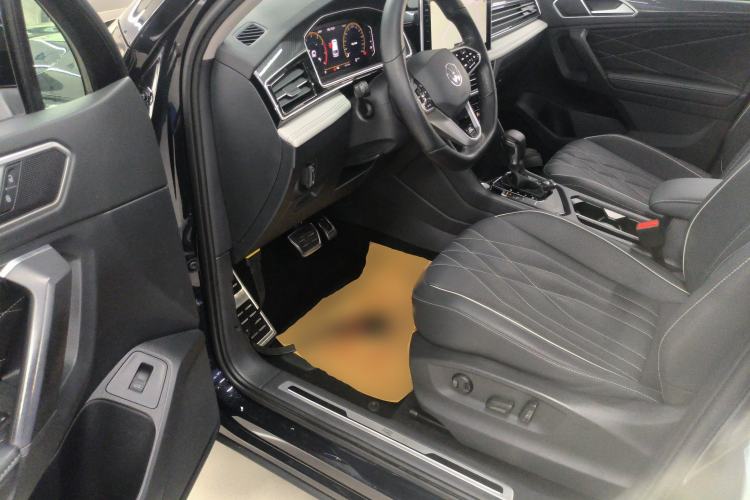 Used Volkswagen Tiguan L 2022 330TSI Automatic Two-Wheel Drive R-Line Enhanced Edition