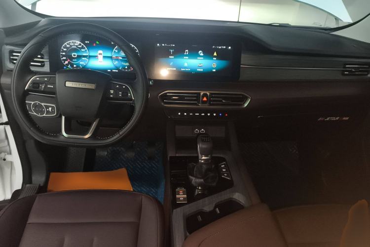 Used JETOUR X90 PLUS 2024 1.6TD Manual Yangfang PRO 7-Seater