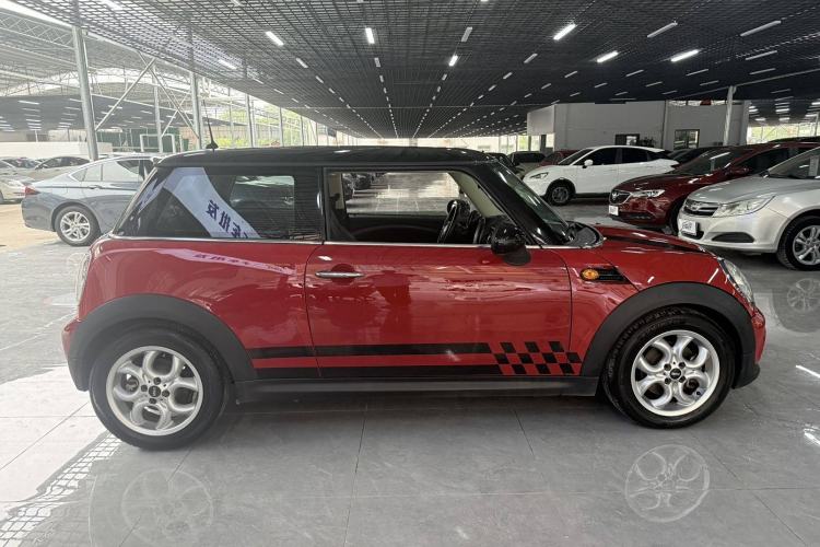 Used MINI MINI 2011 1.6L COOPER Fun