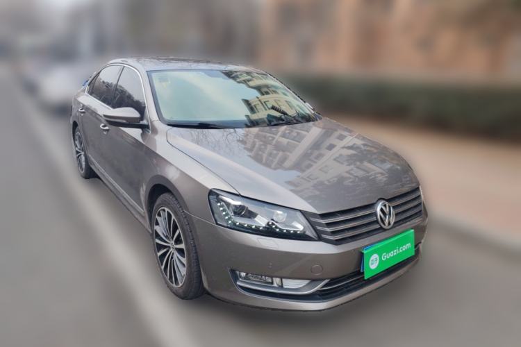 Used Volkswagen Passat 2015 1.8TSI DSG Ultimate Edition
